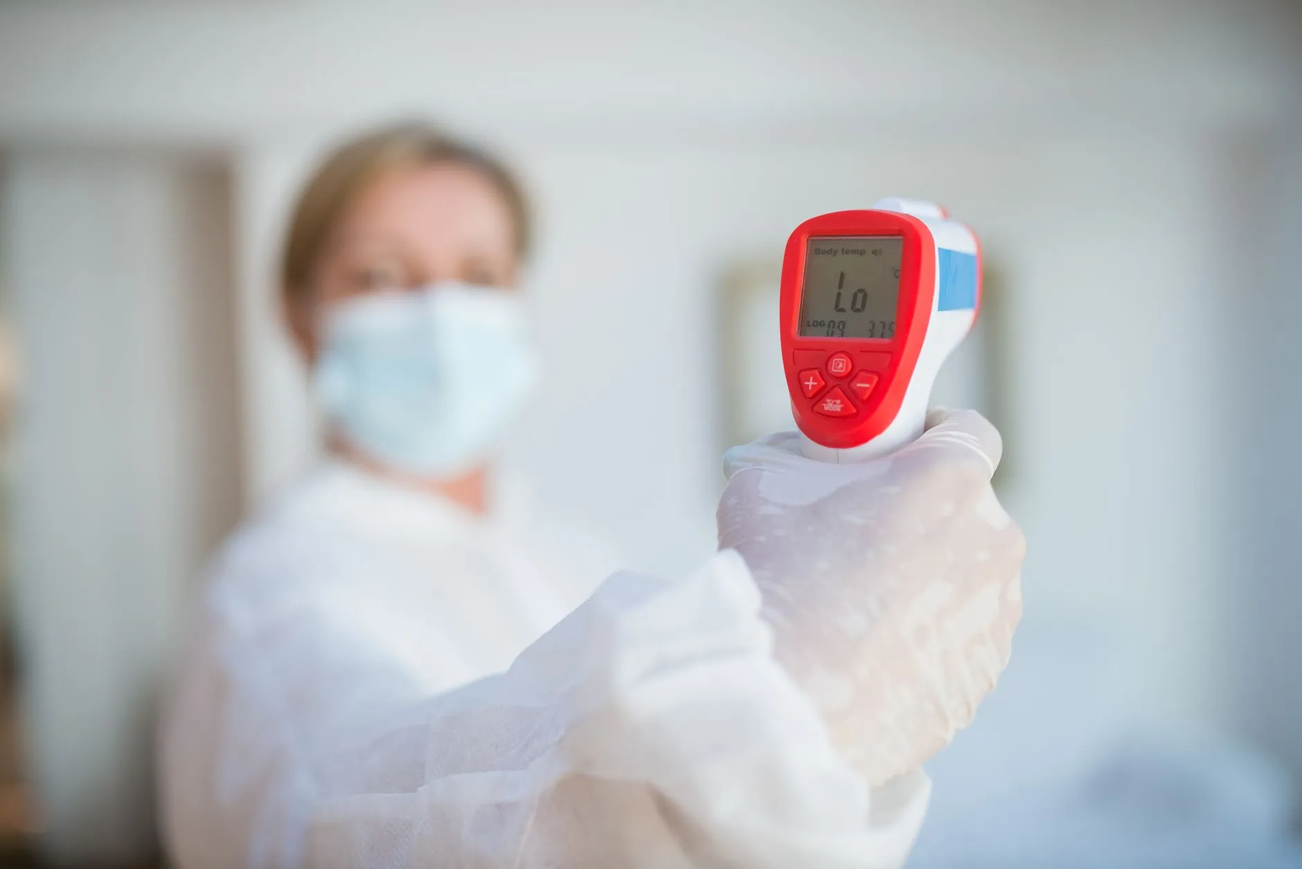 宇才科技屏风工位模块化设计助力高效办公空间
